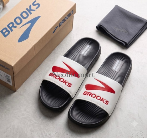 NM-Brooks02 WHT